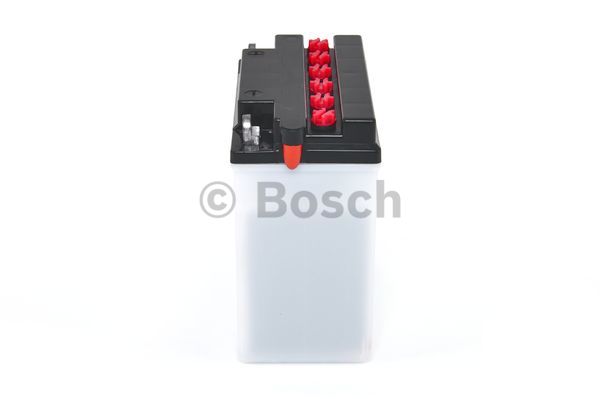 BOSCH Akumulator za startovanje M4 Fresh Pack - 4047024284289
